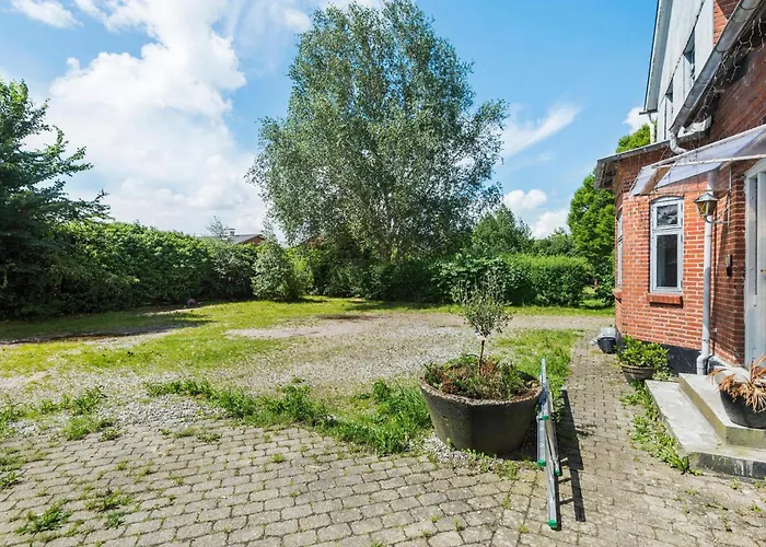 Holiday home Pet Friendly In *